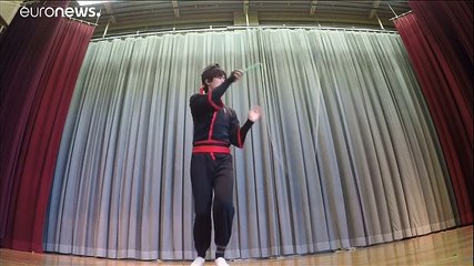 ياباني يُحقق رقمًا قياسيًا في القفز بالحبل