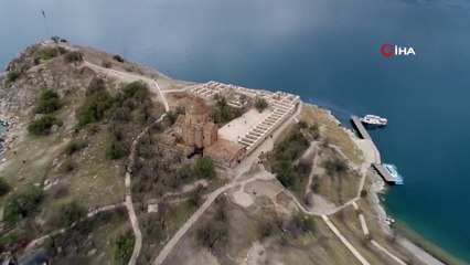 Akdamar Adası tatlı suya kavuştu