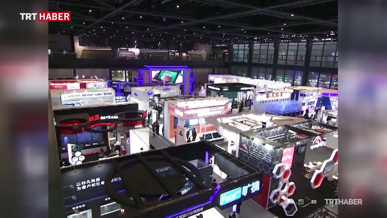 Dünyanın ilk yapay zeka haber spikeri tanıtıldı