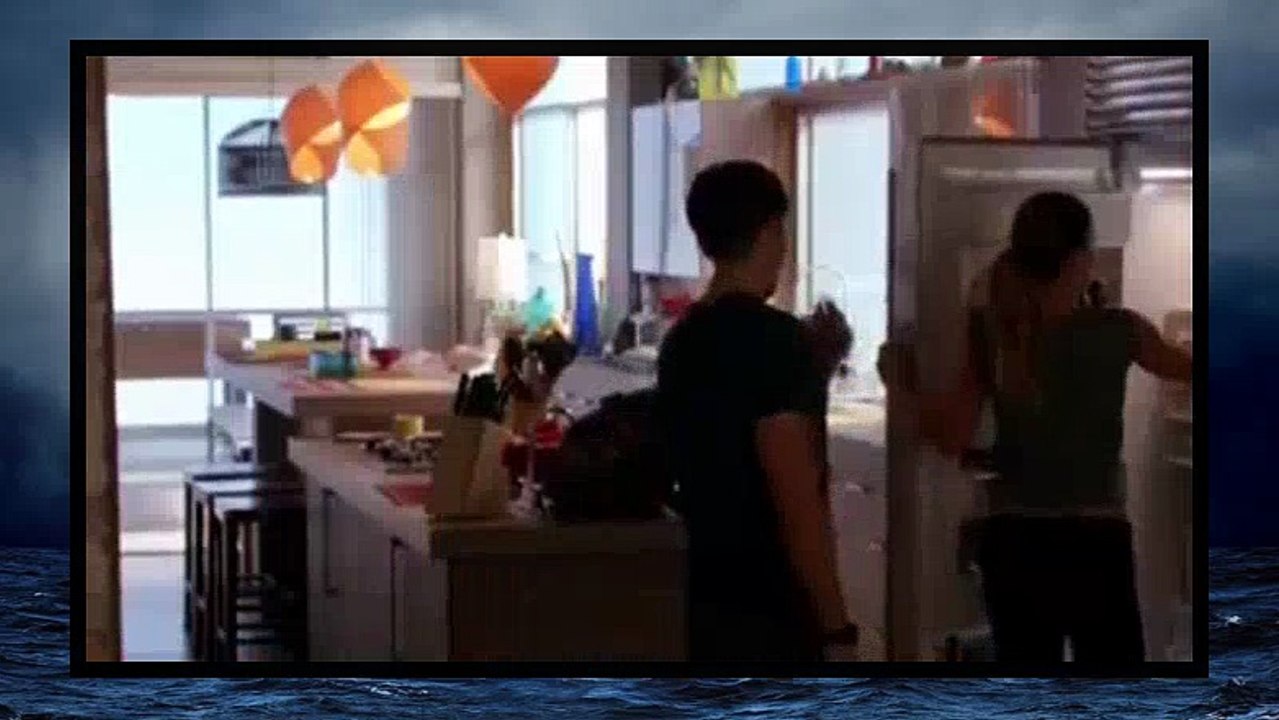 Graceland S01E08