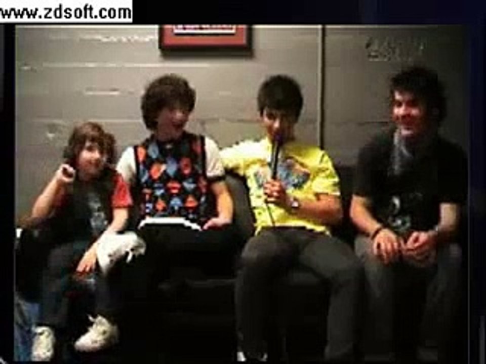 Jonas Brothers Interview With Frankie The Bonus Jonas