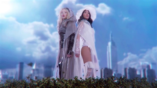 Aylin Coşkun ft. Hande Yener - Manzara (Official Video )