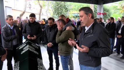 Bahçelievler'de Öldürülen Liseli Mert Can Son Yolculuğuna Uğurlandı