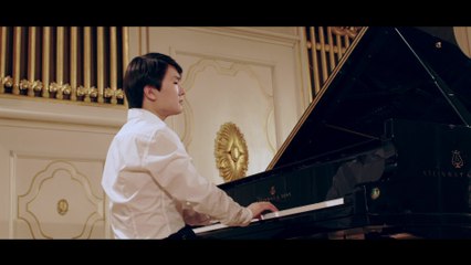 Seong-Jin Cho - Mozart: Piano Sonata No. 12 in F Major, K. 332: 2. Adagio