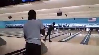 Interesting Bowling Form   