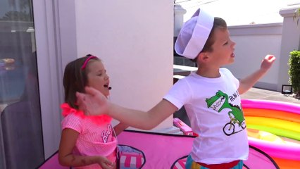 Катя спешит на помощь доктору и полицейскому или Katy help to the doctor and policeman