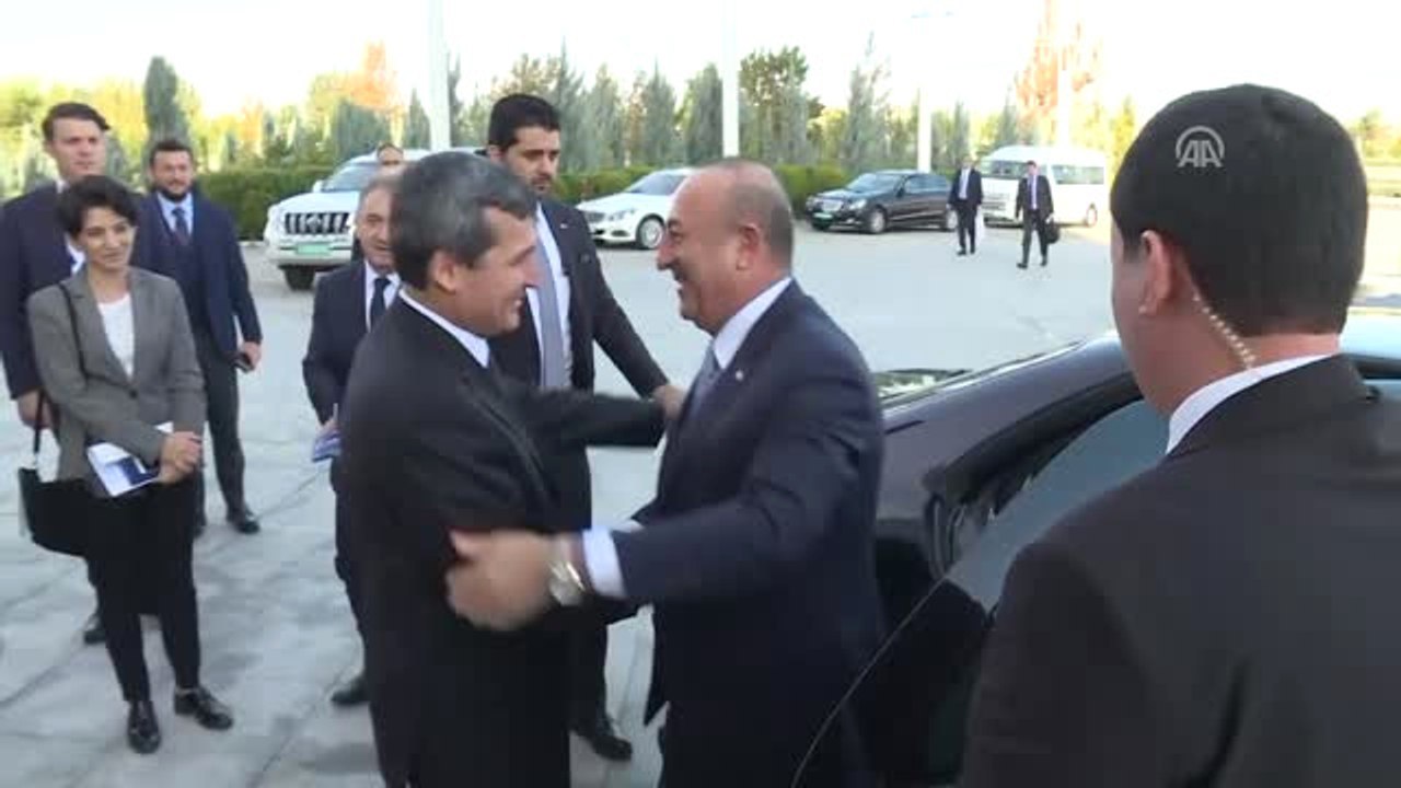 Dışişleri Bakanı Çavuşoğlu, Türkmen Mevkidaşıyla Görüştü