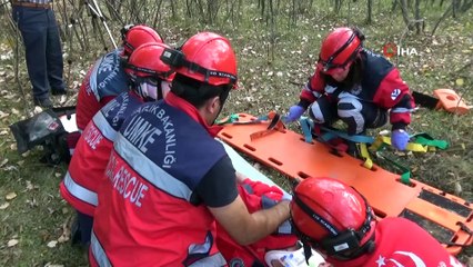 Kampa giren UMKE, gönüllü personelleri ile tatbikat yaptı