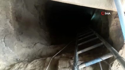 Hazine Bulmak İçin Evinin Altını 10 Metre Kazdı