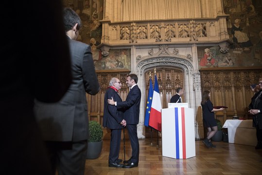 Remise de la cravate de commandeur de la Légion D’honneur à M. Léon FATOUS, ancien maire d’Arras