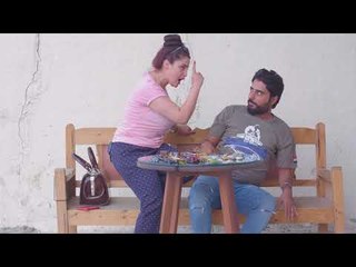 رزاق وسولاف يشتغلون قفاصة ويبيعون خرز للناس / تحشيش #ليش