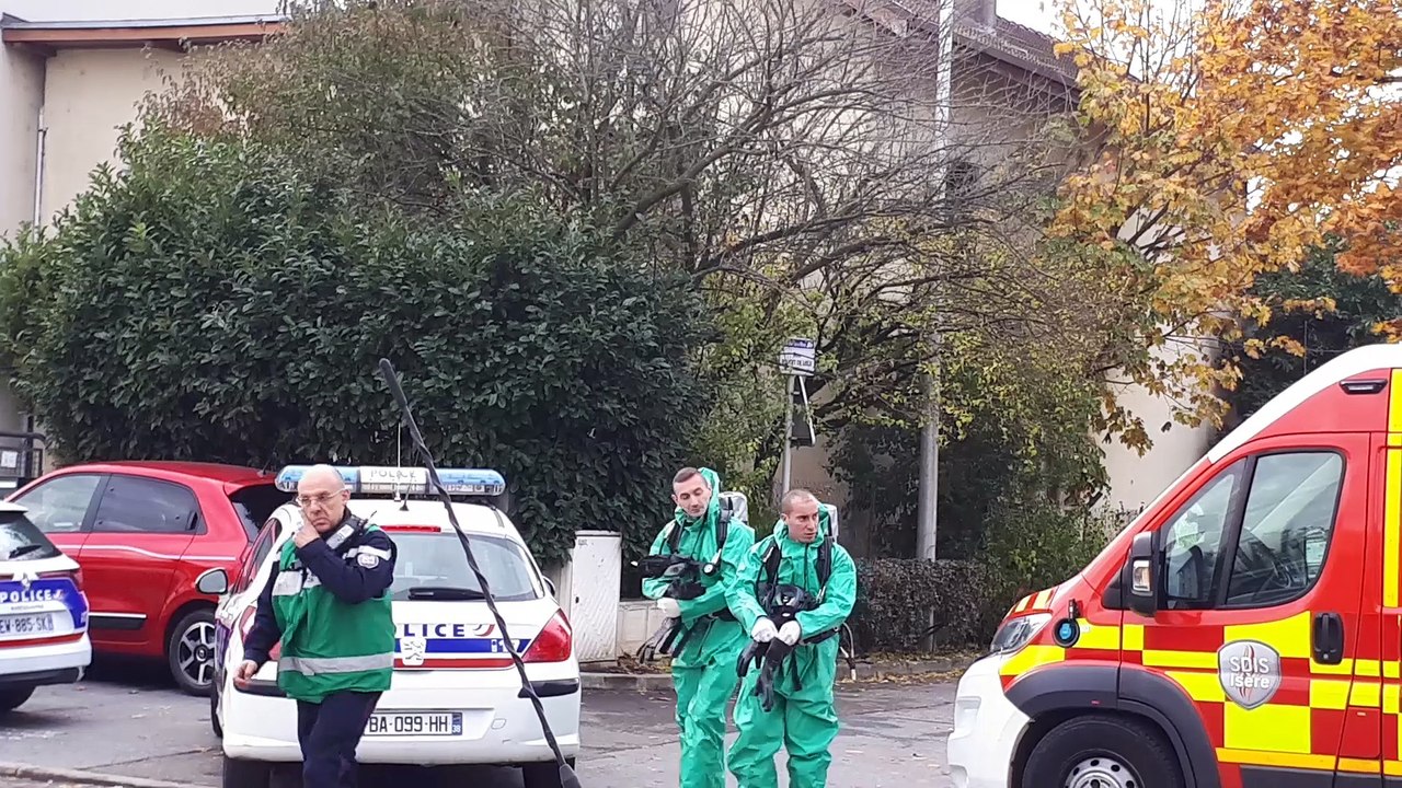 Explosion sur un palier d'immeuble à Saint-Martin-d'Hères : de nombreux secours sur place