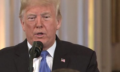 Debat dengan Jurnalis, Trump Tarik Izin Peliputan