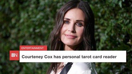 Courtney Cox Has A Tarot Card Reader