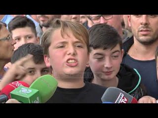 Basha takon protestuesit te Unaza e Re - Top Channel Albania - News - Lajme