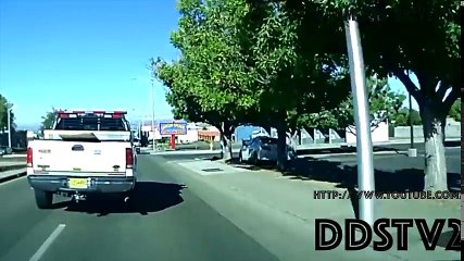 [US ONLY] AMERICAN CAR CRASH ROAD RAGE COMPILATION #77