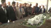 Ak Partili Hamza Dağ, Bayraklı'da Yapımı Devam Eden Şehir Hastanesi İnşaatını Ziyaret Etti