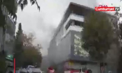 AVM'de korkutan yangın: Validen açıklama