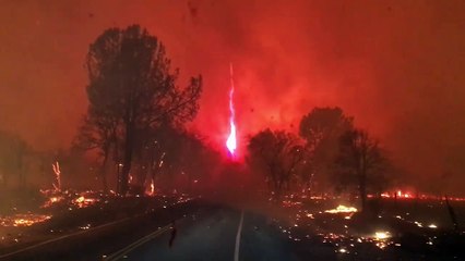 Download Video: L'impressionnante vidéo d'une tornade de feu en Californie