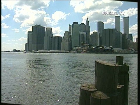 11. September 2001- Ein Tag erschüttert die Welt. Der Anschlag - Die Täter - Die Hintergründe (2006) (2/2) [Deutsche Dokumentation]
