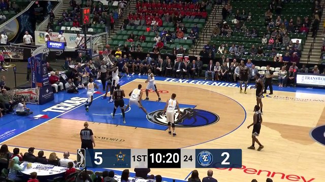 Mavericks Assignee Ray Spalding Tallies 25-Point, 10-Rebound Double-Double For Legends