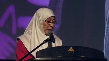 Скачать видео: Wan Azizah suggests women-friendly hotels and tours to attract female tourists