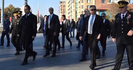 Konya'da Atatürk'ü Anma Töreni Gecikince Vali Toprak, Hemen Talimatı Verdi: Hepsini Görevden Alın