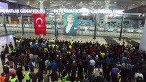 Büyük Önder Atatürk'ü anıyoruz - İstanbul Havalimanı'nda Büyük Önder Atatürk için saygı duruşu - İSTANBUL