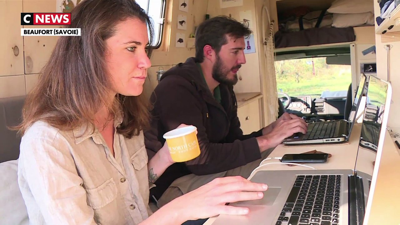 Les "vanlifeurs" : ils quittent tout pour vivre dans un camion aménagé