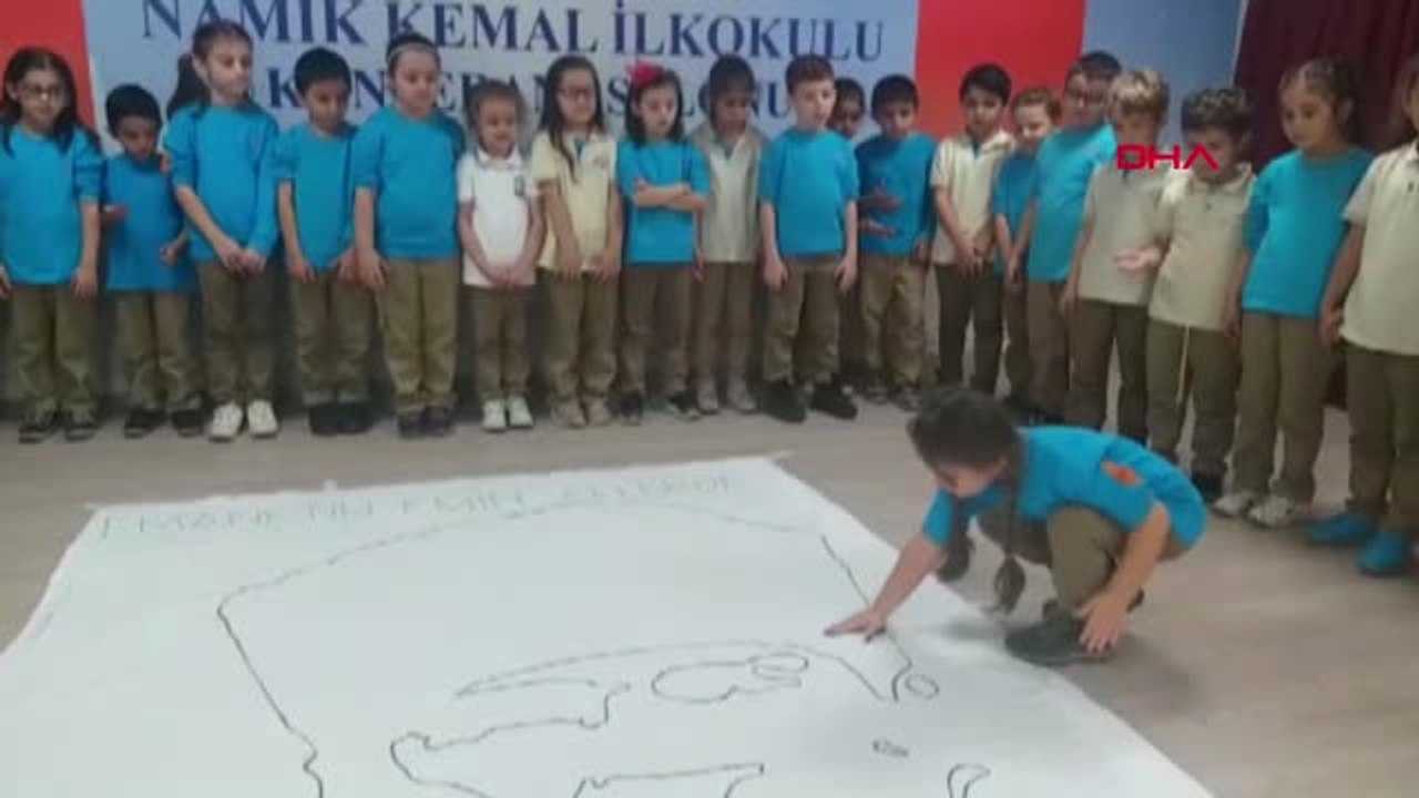 Düzce Elleri ile Boyayarak Atatürk Portresini Oluşturdular