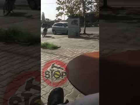 Stop - Në Kamëz mund të parkosh ku të duash dhe askush nuk të sheh!