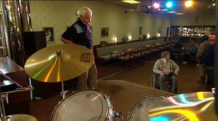 Phoenix Nights S01 E01