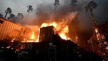 Incêndios na Califórnia: Mais de 150 mil pessoas abandonam as casas
