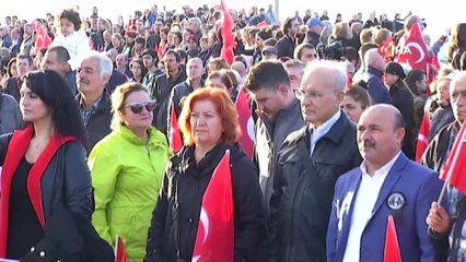 Dalgıçlar dev Atatürk’ün Gözleri tablosunu denizden çıkardı