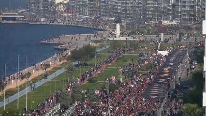 Büyük Önder Atatürk'ü Anıyoruz - 350 Metre Uzunluğunda Atatürk Posteri Taşındı
