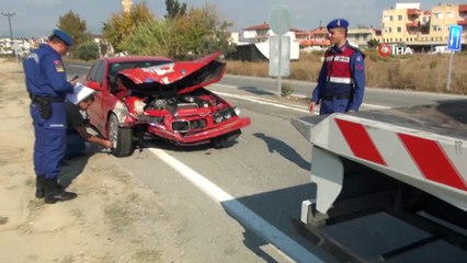 Manavgat'ta 6 kişinin yaralandığı kazada iki aracın çarpışma anı kamerada
