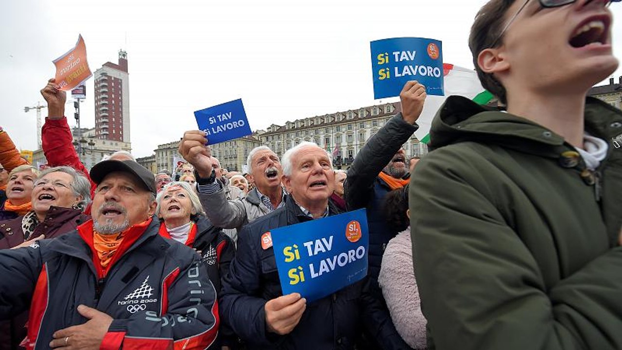 Turin: 40.000 Demonstranten fordern Strecke nach Lyon