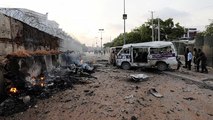 Triplo atentado suícida faz mais de 40 mortos na Somália