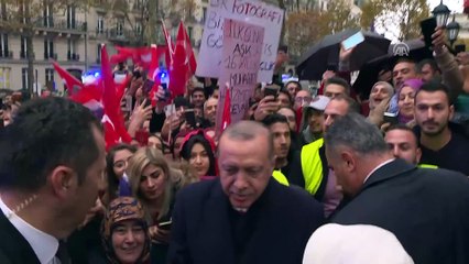 Cumhurbaşkanı Erdoğan, Fransa’da sevgi gösterileriyle karşılandı (2) - PARİS