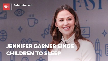 Jennifer Garner Sings Children To Sleep