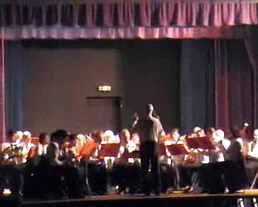 Cérémonie 11 Novembre 2006 A TRETS P3 Concert de la musicale d'aix en provence