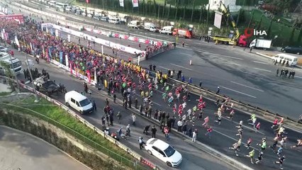 Maraton Sporcularının Tarihi Yarımada ve Galata Köprüsü'nden Geçişleri Havadan Görüntülendi