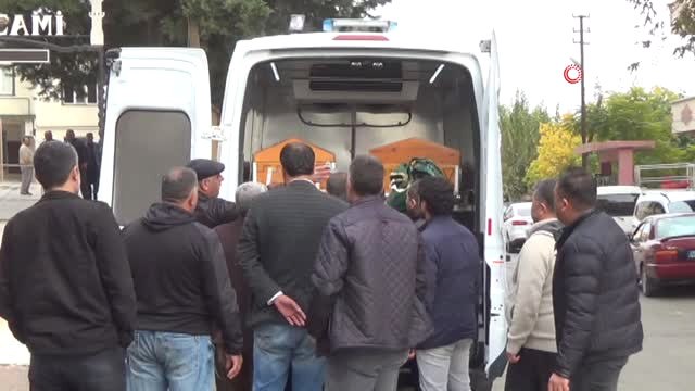 Vahşice Öldürülen Liseli Fatma Nur Son Yolculuğuna Uğurlandı