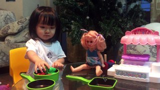 Bé Na Na và Búp Bê Barbie Đồ Chơi Trẻ EM