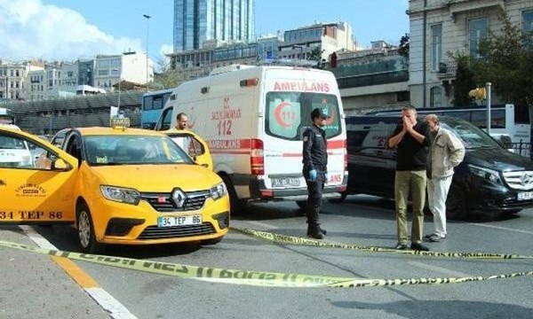 Direksiyon başında kalp krizi geçiren taksici hayatını kaybetti