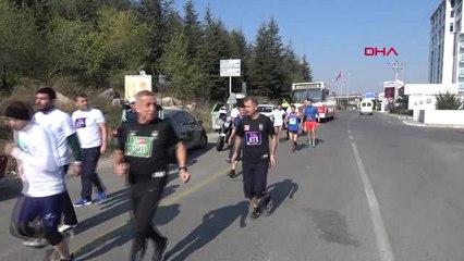 Spor Afyonkarahisar'da Atatürk Yol Koşusu Yapıldı