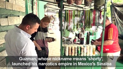 Descargar video: Even from jail, 'El Chapo' looms large in Mexican home state