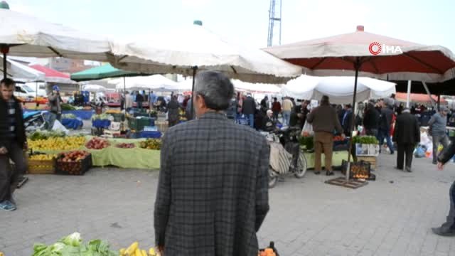 Suriyeli Vatandaş Pazarda Bulduğu 200 Lirayı Sahibine Teslim Etti