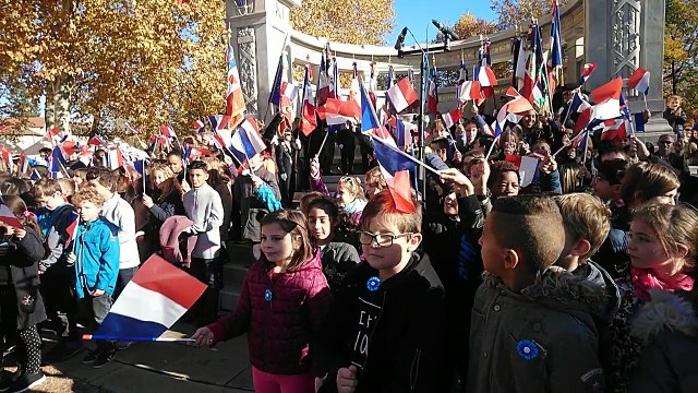 Cérémonie du 11 Novembre au monument aux morts des Allées à Vesoul.