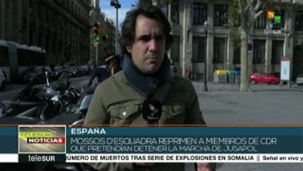 Reprimen manifestación independentista en Barcelona